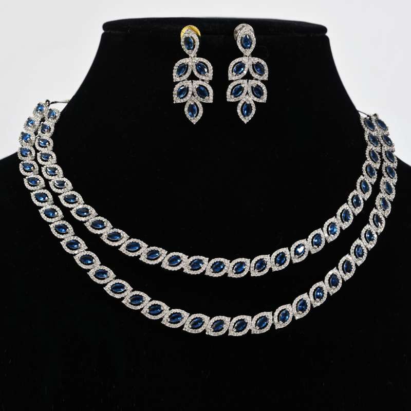 Blue Sapphire Diamond Necklace S...